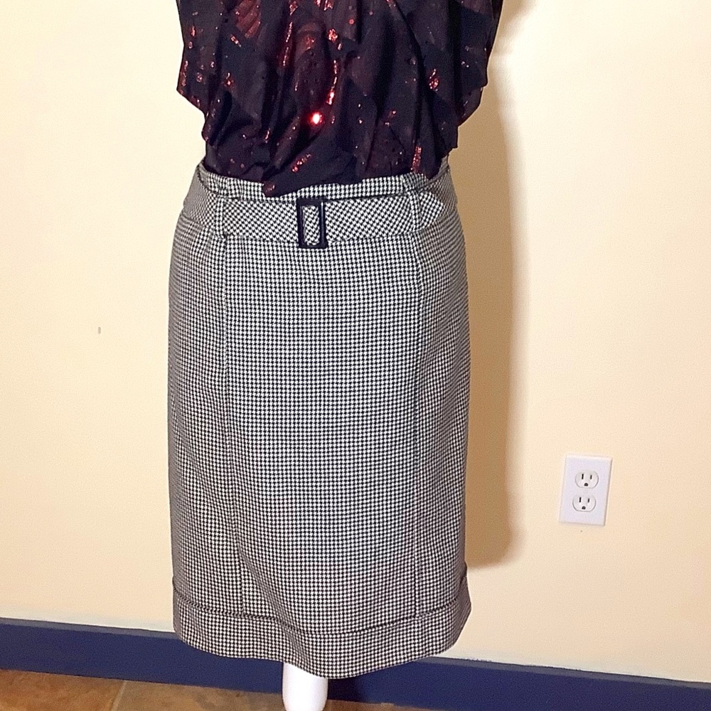 Talbots Houndstooth Cuffed Pencil Skirt with Belt